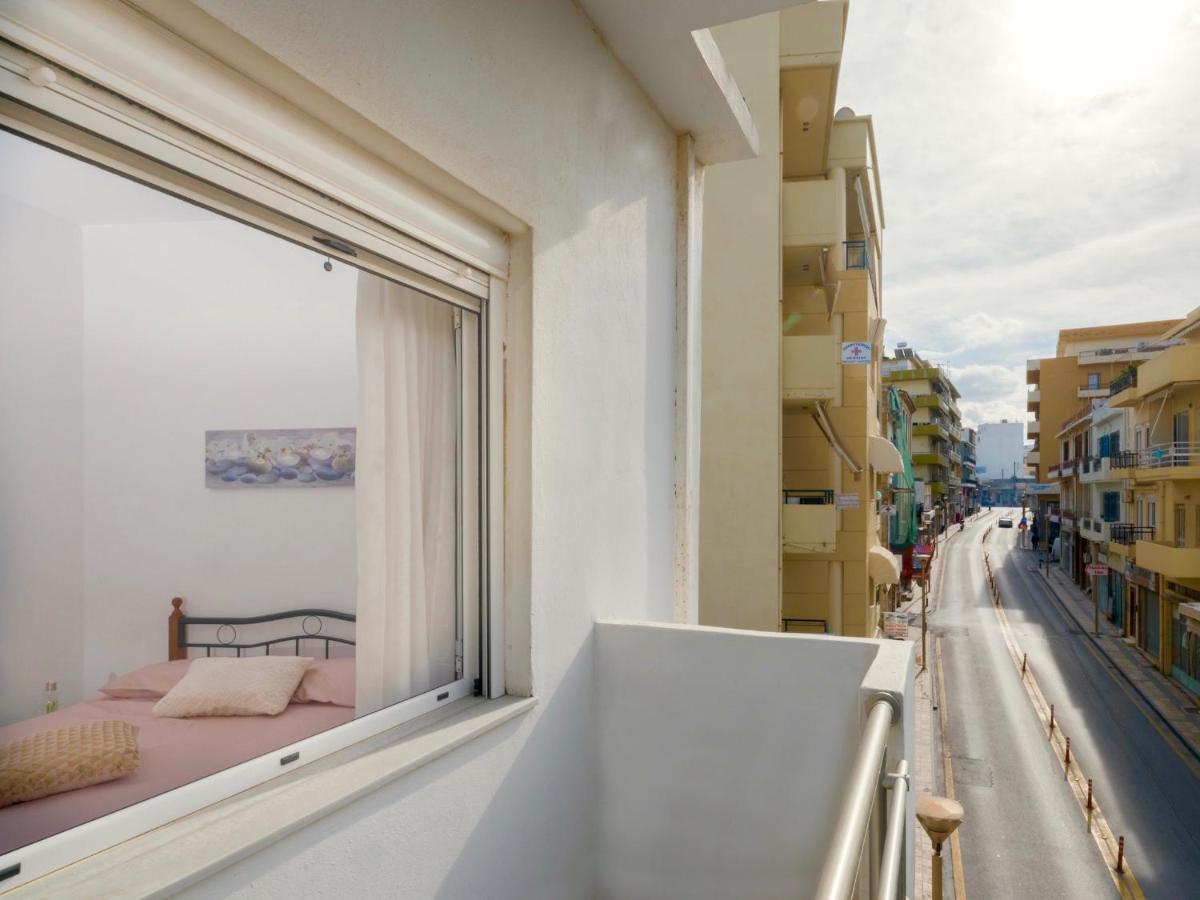 Fam Central Apt Heraklion Exteriör bild